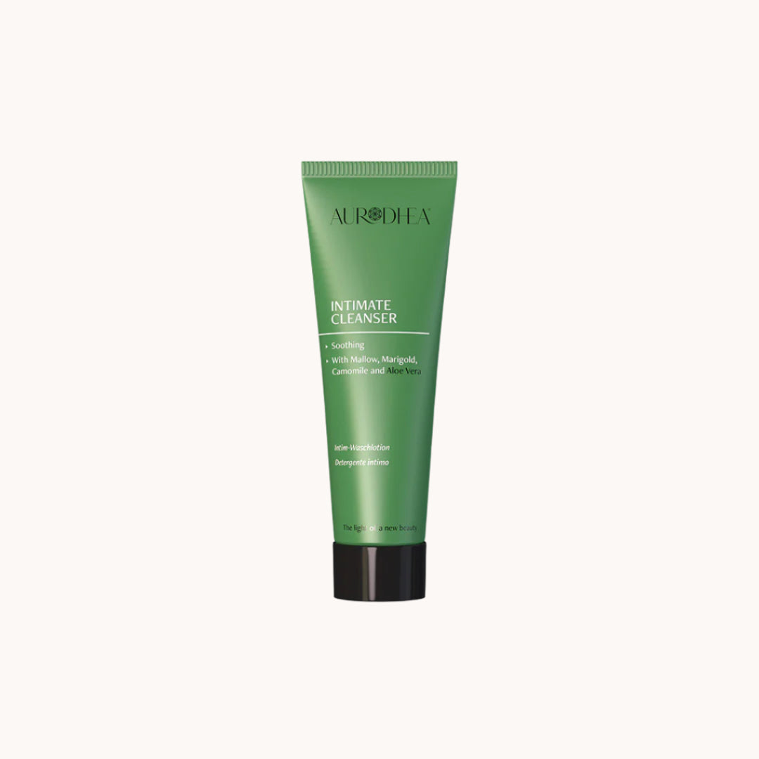 Aurodhea Aloe Vera Intimate Cleanser – sanfte Reinigung des Intimbereichs, bewahrt das natürliche Gleichgewicht und die Hautabwehr. Mit beruhigenden Malven- und Kamillenextrakten, pH-neutral (4,5), geeignet für empfindliche Haut. Dermatologisch und Nickel getestet.