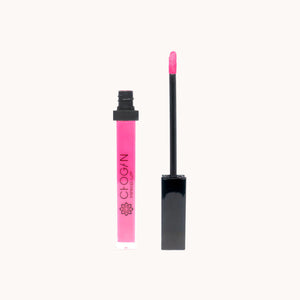 Flüssiger Lippenstift mit mattem Effekt – schnell trocknende, hochpigmentierte Formel für langanhaltende, intensive Farbe und seidige Lippen

